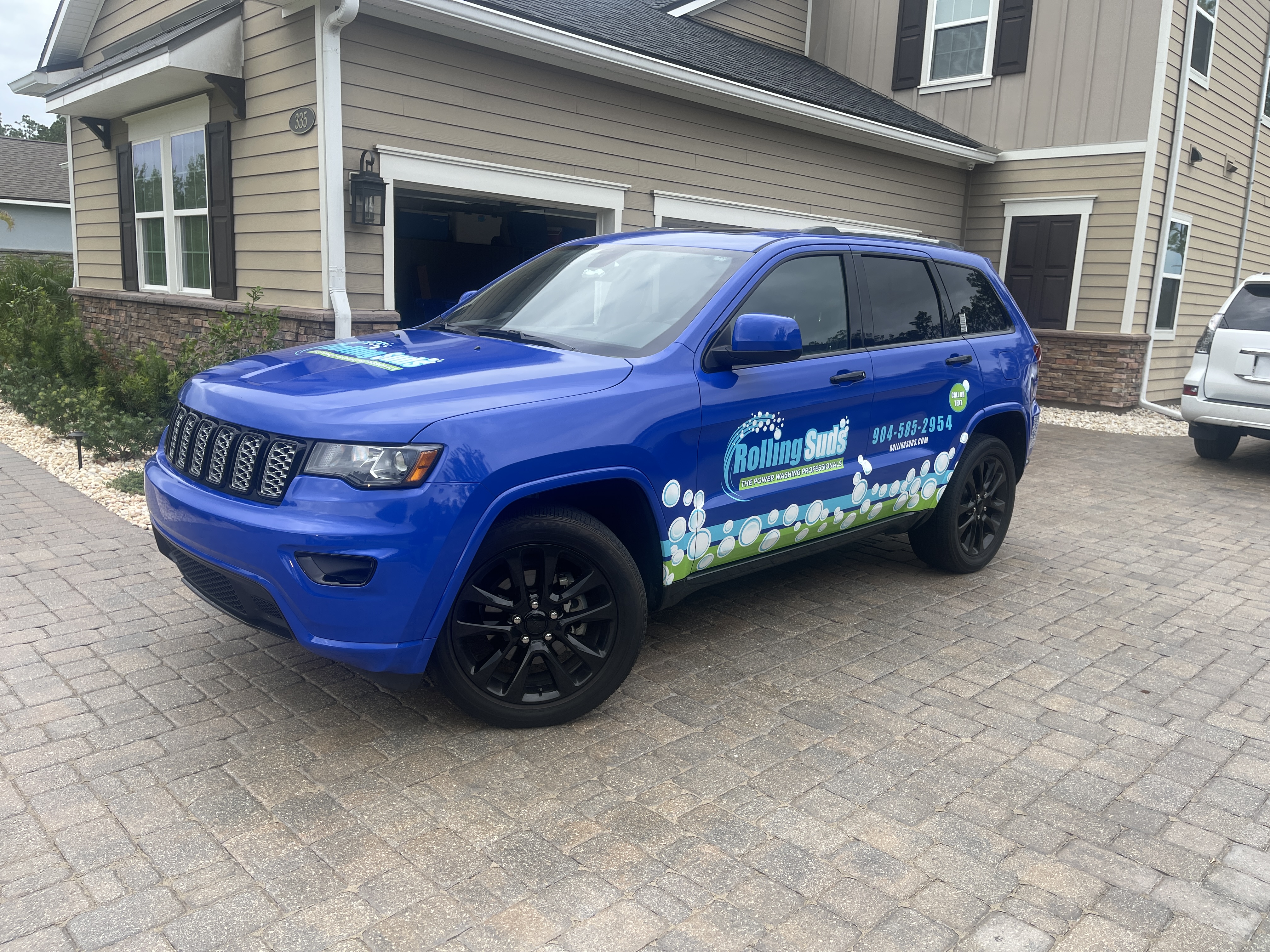 Commercial Wrap - Rolling Suds Jeep